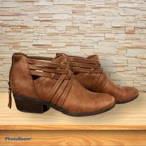 Baretraps “Goldie” Bootie